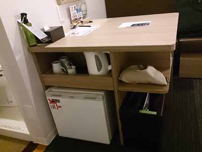 冷蔵庫と備品